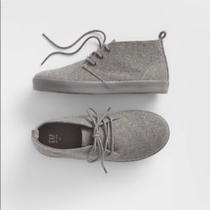 Boys Felt dress sneakers, warm grey, The Gap